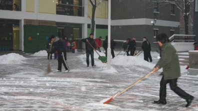 清华附小扫雪队