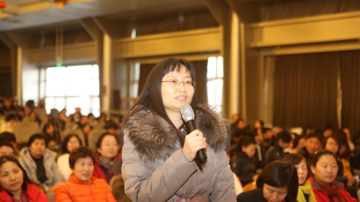 生命化教育倡导者张文质先生来我校进行家庭教育讲座