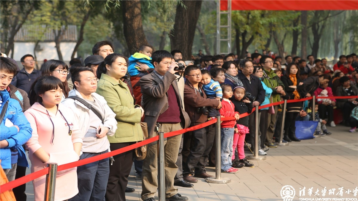2013年“金帆日”我校金帆民乐团与清华附中金帆民乐团联合演出