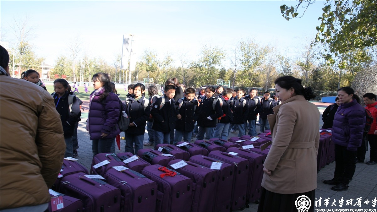 我校金帆民乐团赴陕北靖边县与靖边九小进行手拉手、心连心活动