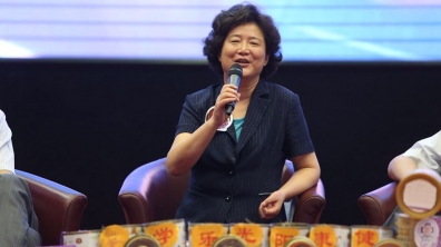 原中央教科所所长 朱小蔓