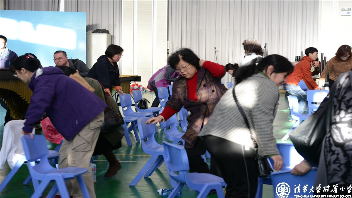 我校金帆民乐团参加北京市第十六届学生艺术节前的彩排