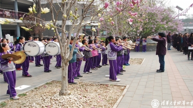 我校的“管乐团”初建成