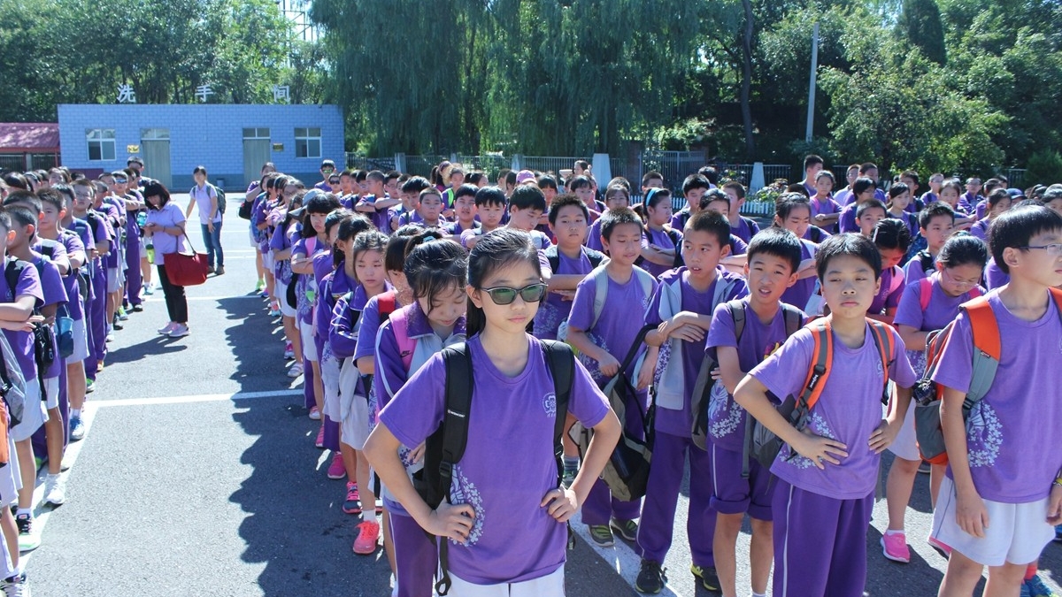 我校2014年新学期高学段主题拓展活动顺利进行