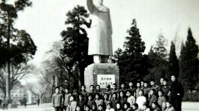 白杨树下的记忆----罗青(罗春霞)(清华附小1975届二班毕业生)