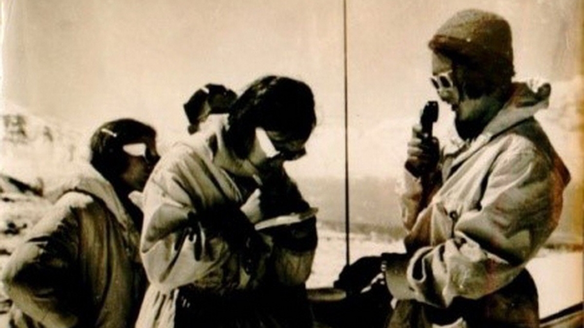 梅花香自苦寒来——采访成志学校老校友袁复礼先生的四个子女 之二----《世纪情愫》编委会，执笔：吴逸校友